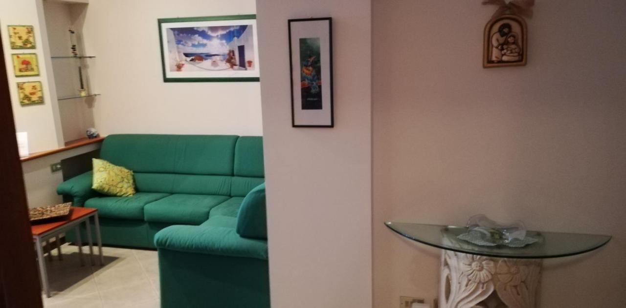 Casa Vacanze La Mela 蒙扎 外观 照片